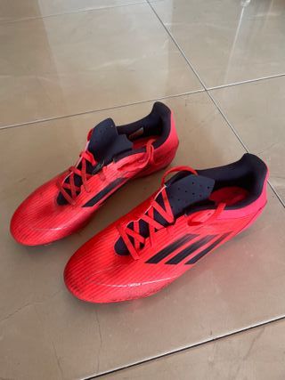 Botas de fútbol F 50 Adidas para césped, talla 43