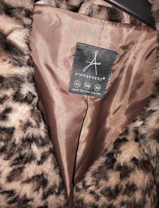 Abrigo estampado leopardo