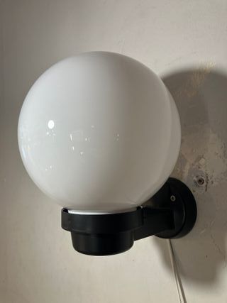 Lampada parete globo bianco IP43