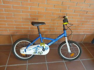 Bicicleta infantil azul B'TWIN
