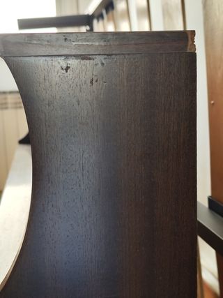 Cabecero de madera antiguo.