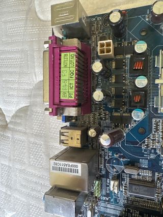 Placa Base Gigabyte GA-8I945GZME-RH LGA775