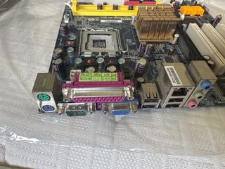 Placa Base Gigabyte GA-8I945GZME-RH LGA775