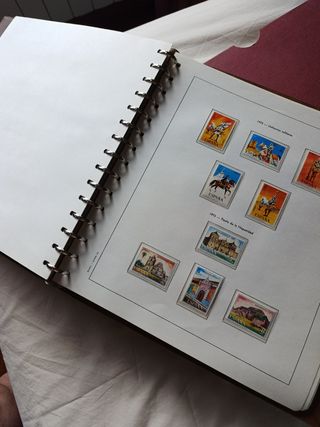 Sellos España Álbum 1965-1975
