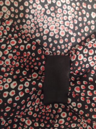 Blusa Morgan floral con lazo
