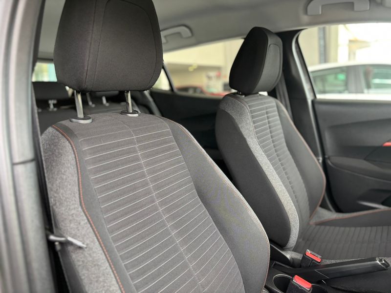 Peugeot 2008 2022, foto 11