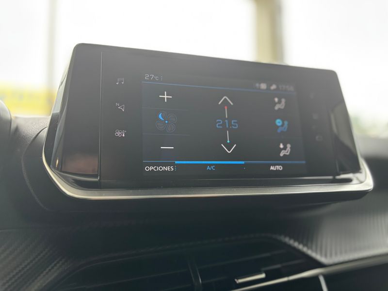 Peugeot 2008 2022, foto 19