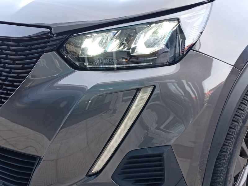 Peugeot 2008 2022, foto 4