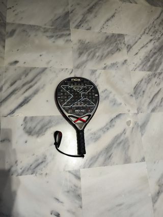 Pala NOX AT10 Genius 18K Agustín Tapia