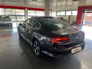 Volkswagen Passat rline 2.0 tdi 150cv
