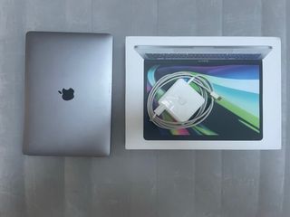MacBook Pro 13 Gris Espacial