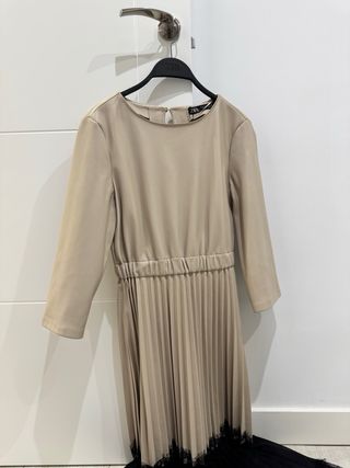 Vestido Zara polipiel beige y negro