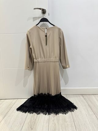 Vestido Zara polipiel beige y negro