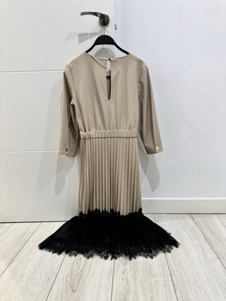 Vestido Zara polipiel beige y negro