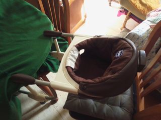 Trona para bebé para  mesas v formas hasta 15kg