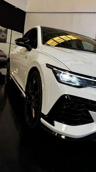 Volkswagen Golf Sport GTI 2025