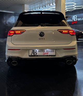 Volkswagen Golf Sport GTI 2025