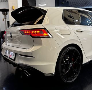 Volkswagen Golf Sport GTI 2025