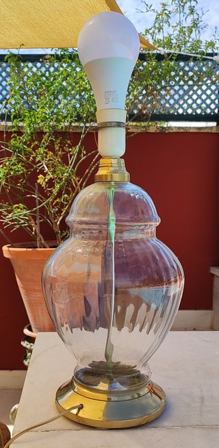 Lámpara de mesa de cristal 
