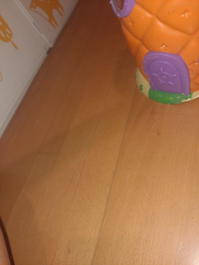 Casa Bob Esponja y figuras