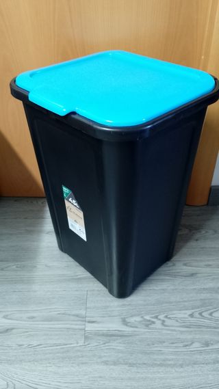 Cubo de reciclaje 45L azul y negro