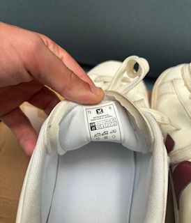 Zapatillas Veja Blancas y Rojas