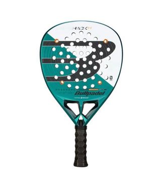 PAQUITO NAVARRO.
Pala Bullpadel Hack 04 2026
