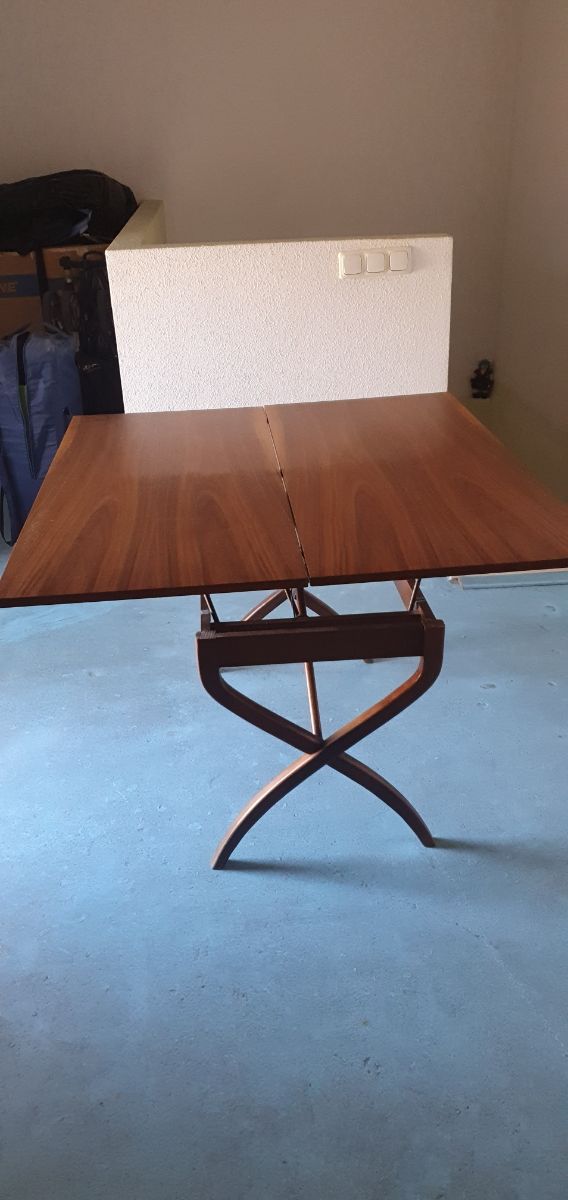 Mesa de centro plegable de madera