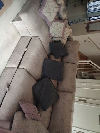 Sofá Chaiselongue Beige y Morado