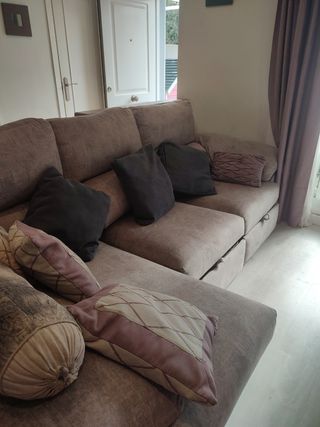 Sofá Chaiselongue Beige y Morado