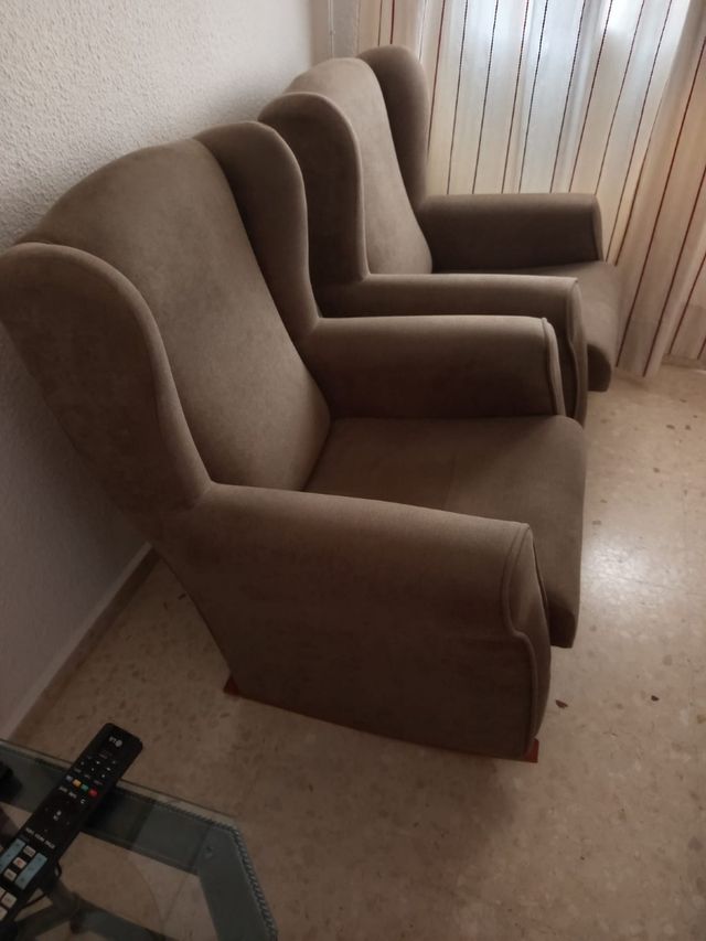 Sillón balancín cómodo y elegante