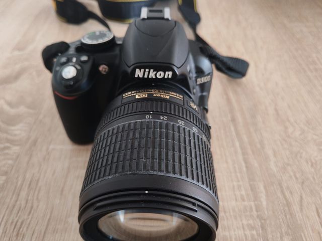 Cámara Nikon D3100 + Objetivo 18-105mm VR + Mochil