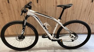 Bicicleta Specialized Rockhopper 29'' Talla L