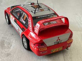 Scalextric Mitsubishi Lancer EVO VIII Rally
