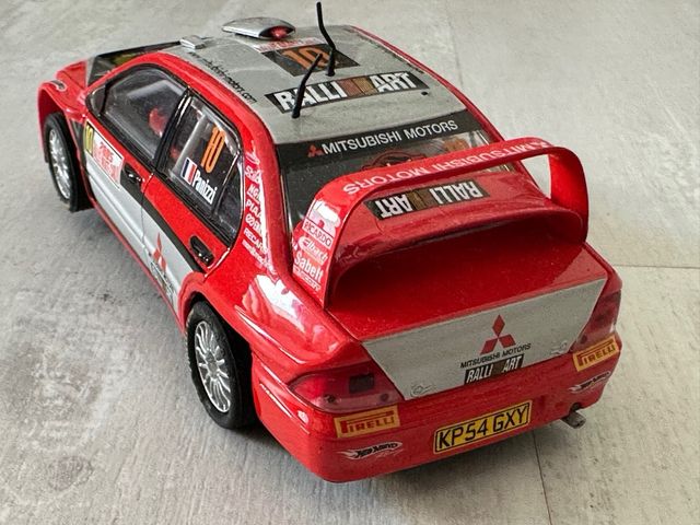 Scalextric Mitsubishi Lancer EVO VIII Rally
