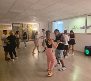 Clases de Bachata Valencia – 1, 2, 3 y a Bailar