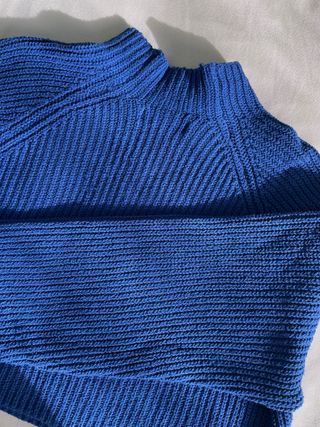 Jersey Hollister Azul Eléctrico