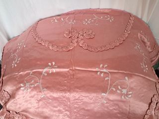 Colcha coral con cubrealmohada