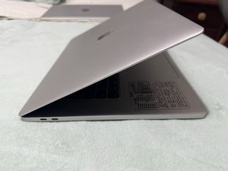 MacBook Pro 16 2019 