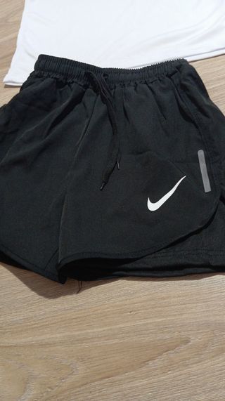Conjunto Nike, Camiseta y Pantalón Corto
