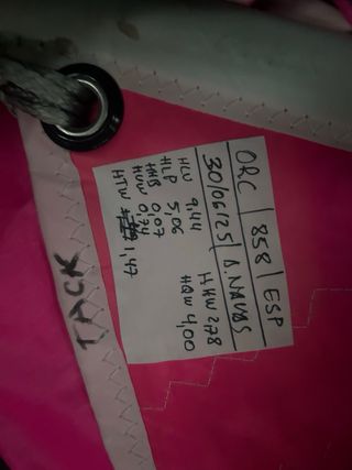 Gennaker rosa velero 8m