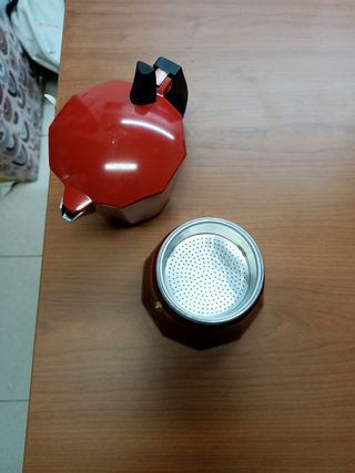 Cafetera italiana roja