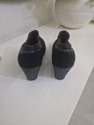 Botines de mujer negros en perfecto estado