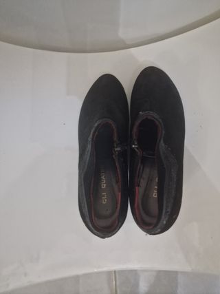 Botines de mujer negros en perfecto estado