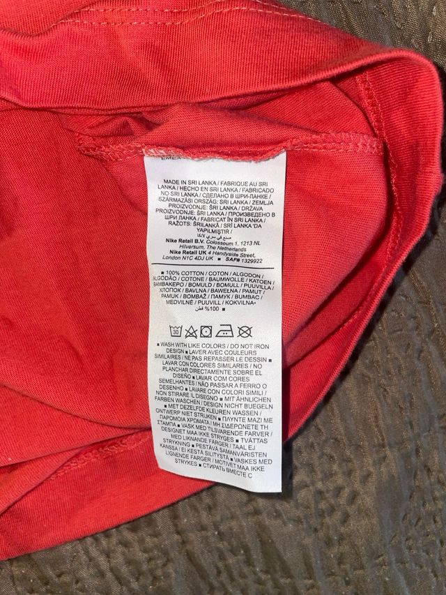 Maglia Nike Rossa con Grafica