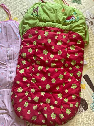 Lote colchoneta y funda universal carro bebé