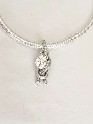 Charm Colgante Nudo Infinito para pulsera Pandora 