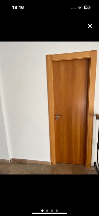 Puerta de interior de madera