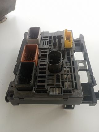 Caja Relés Citroën Berlingo 2016