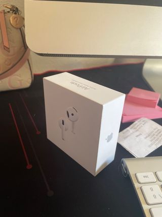 Airpods 4 con cancelación de ruido